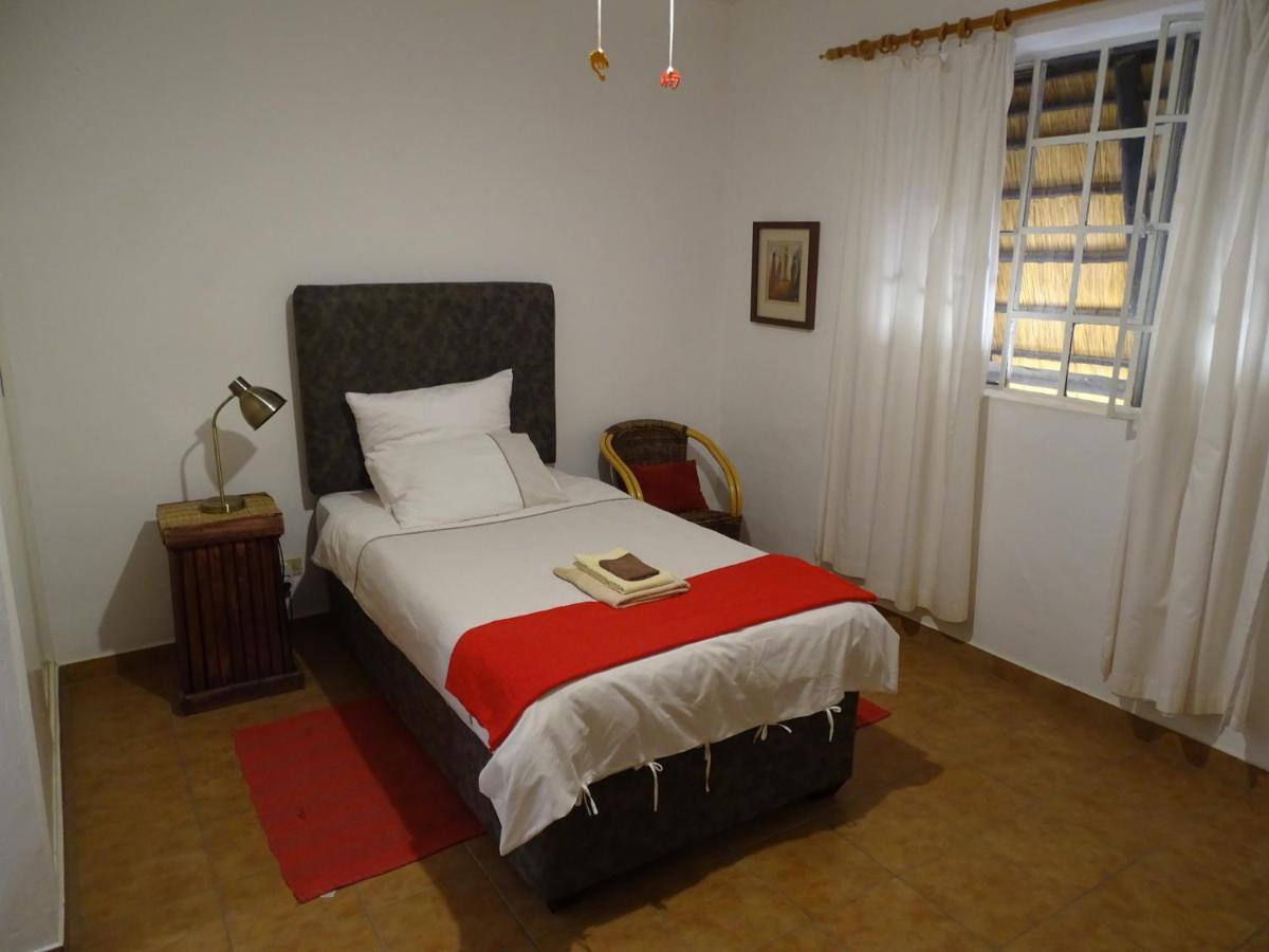 Otjohotozu Guestfarm Hotell Omaruru Exteriör bild
