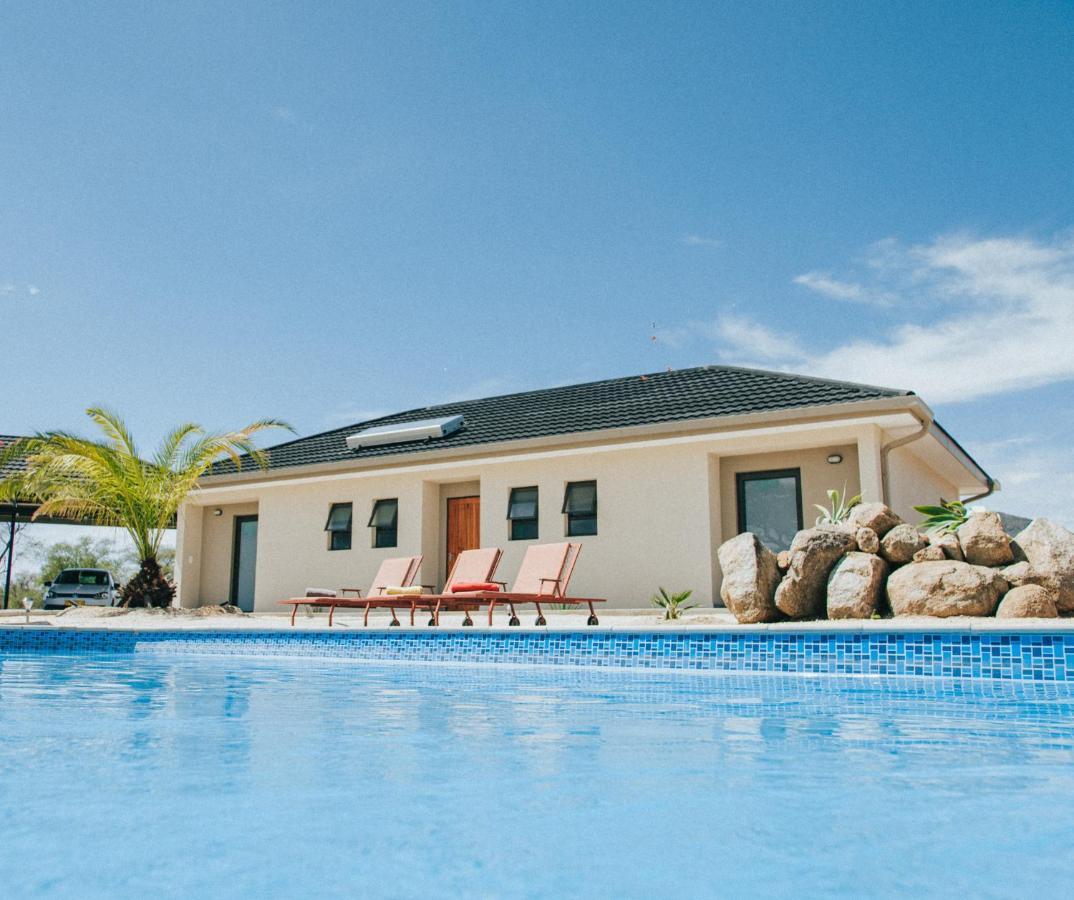 Otjohotozu Guestfarm Hotell Omaruru Exteriör bild